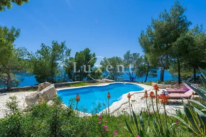 Prodej vily, Bol, Chorvatsko, 300 m2