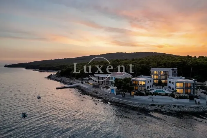 Prodej bytu 3+kk, Sućuraj, Chorvatsko, 220 m2