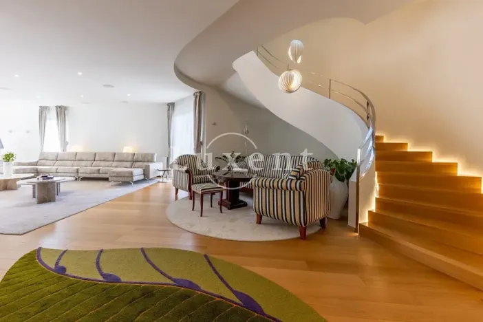 Prodej vily, Split, Chorvatsko, 1100 m2