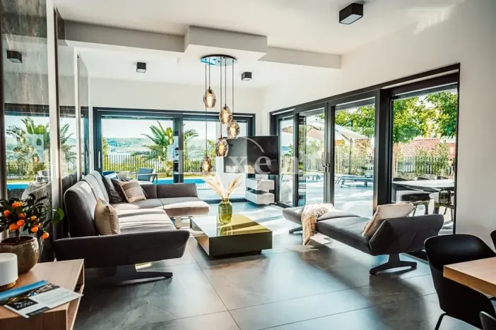 Prodej rodinného domu, Zadar, Chorvatsko, 210 m2