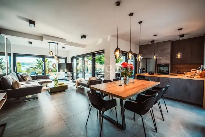 Prodej rodinného domu, Zadar, Chorvatsko, 210 m2