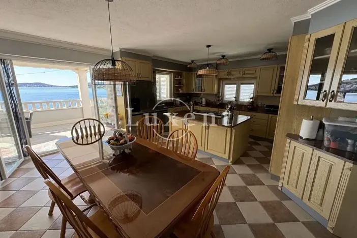 Prodej vily, Rogoznica, Chorvatsko, 614 m2