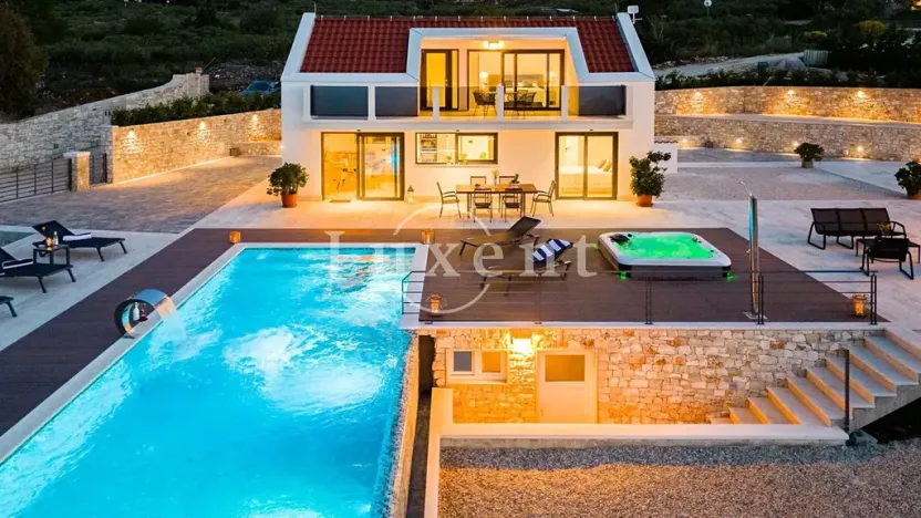 Prodej vily, Bol, Chorvatsko, 96 m2