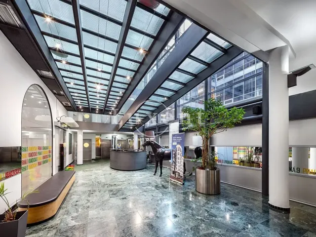 Pronájem kanceláře, Praha - Nové Město, Krakovská, 300 m2