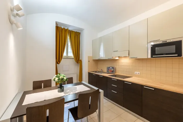 Prodej bytu 2+kk, Praha - Nové Město, Hálkova, 54 m2