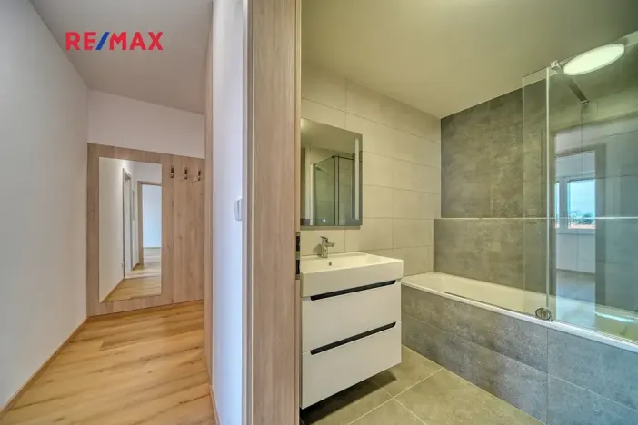 Pronájem bytu 2+kk, Nymburk, Bobnická, 52 m2