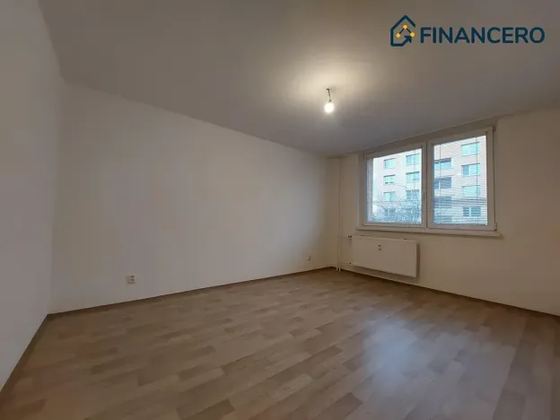 Pronájem bytu 2+1, Brno, Strážnická, 58 m2