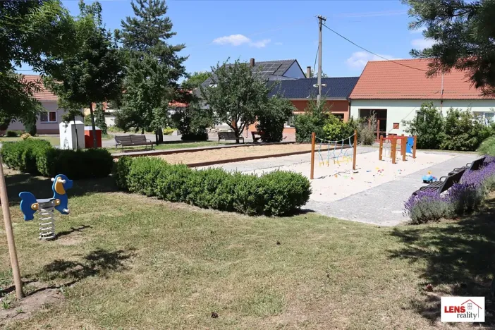 Prodej pozemku pro bydlení, Svatobořice-Mistřín, 2402 m2