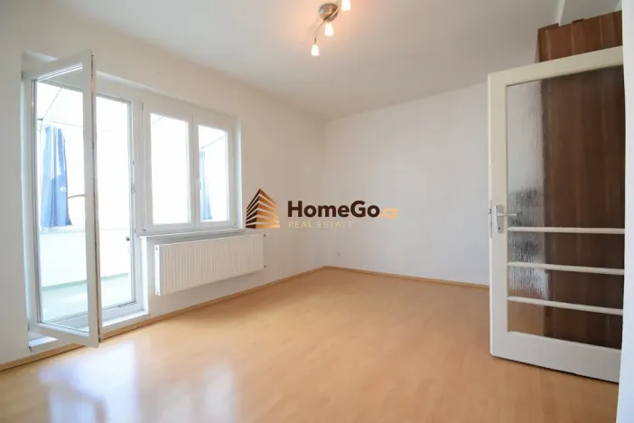 Pronájem bytu 1+1, Praha - Nusle, U gymnázia, 46 m2