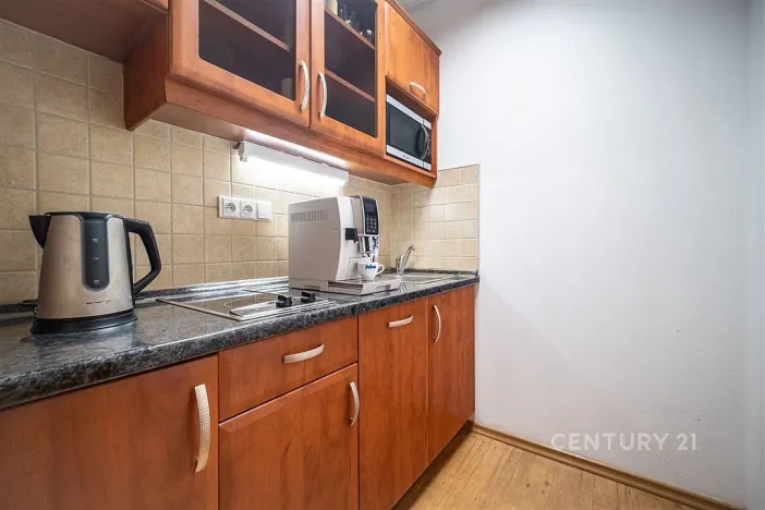 Pronájem kanceláře, České Budějovice - České Budějovice 5, Brigádnická, 9 m2