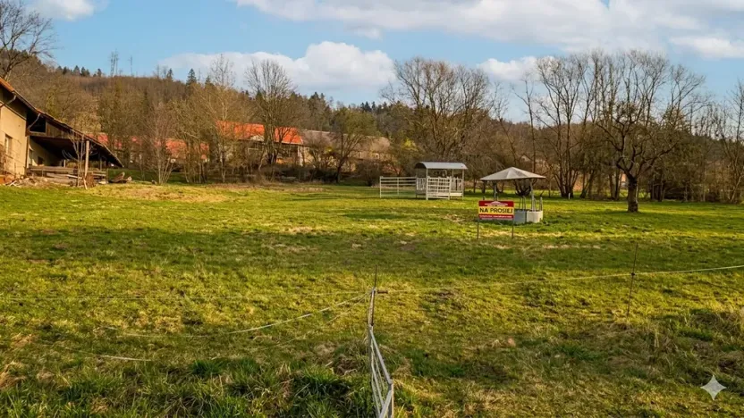 Prodej pozemku pro bydlení, Radostná pod Kozákovem, 1640 m2