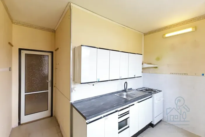 Prodej bytu 3+1, Ostrov, Severní, 68 m2