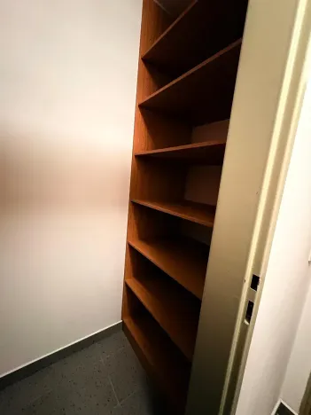 Pronájem - jiné, Praha - Holešovice, Osadní, 2 m2