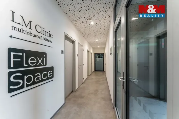 Pronájem obchodního prostoru, Praha, Jihlavská, 30 m2