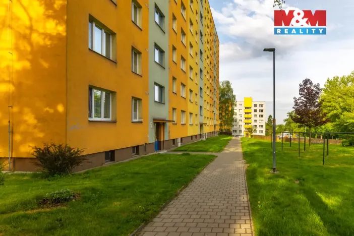 Prodej bytu 2+1, Karviná - Hranice, Čsl. armády, 53 m2