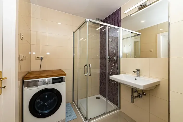 Pronájem bytu 1+kk, Praha - Vinohrady, Záhřebská, 30 m2