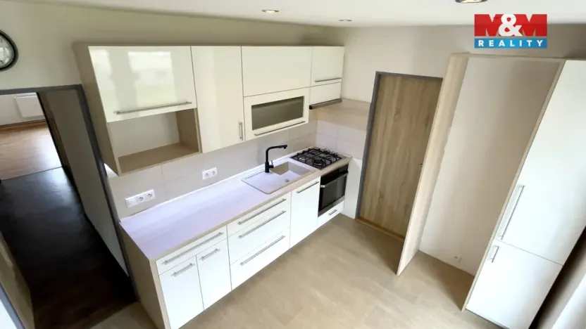 Pronájem bytu 4+1, Petrovice, 88 m2