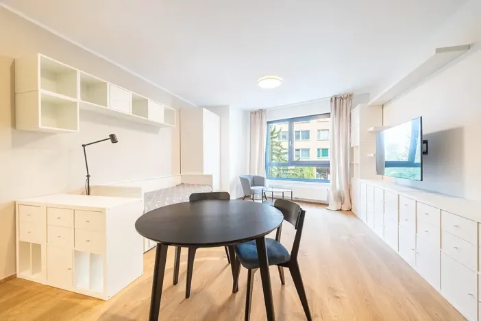 Pronájem bytu 1+kk, Praha, Milánská, 35 m2