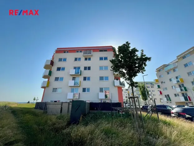 Pronájem bytu 1+kk, Uherské Hradiště, Hrušková, 41 m2