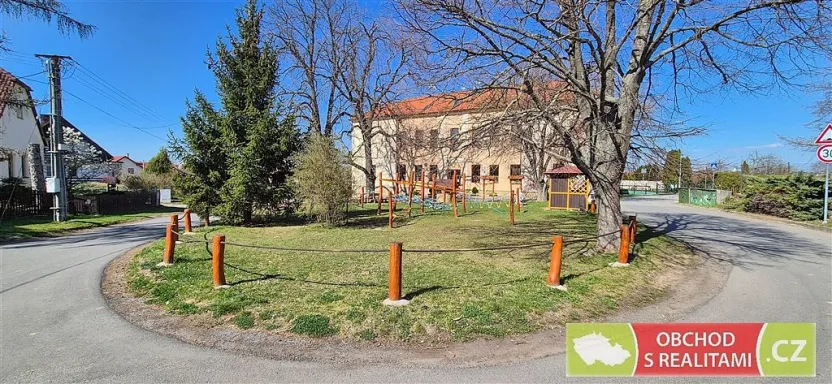 Prodej pozemku, Stolany, 1366 m2