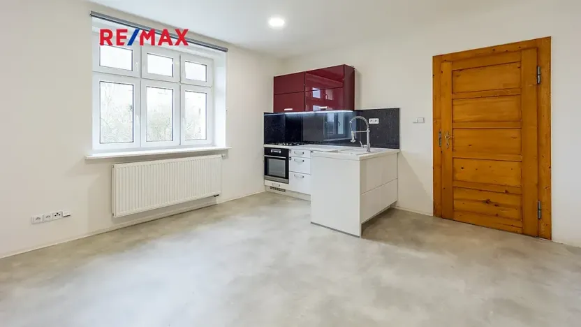 Pronájem bytu 2+kk, Žandov, Pod Dubovkou, 54 m2