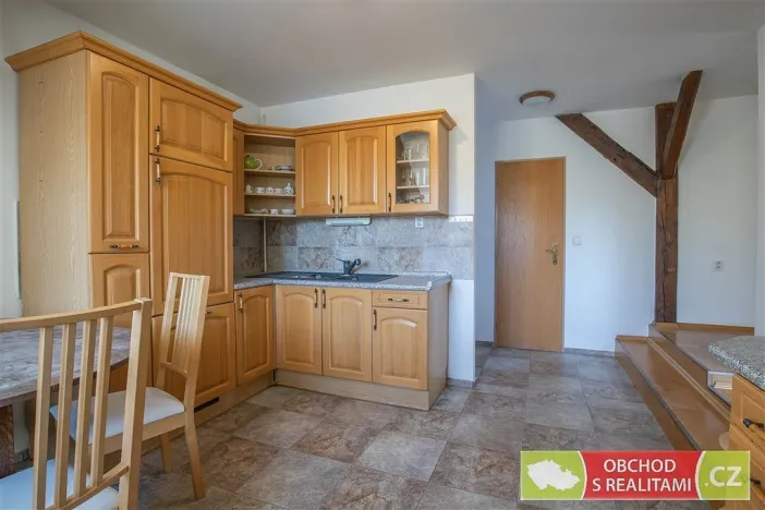 Prodej kanceláře, Chrudim - Chrudim IV, Lupáčova, 612 m2