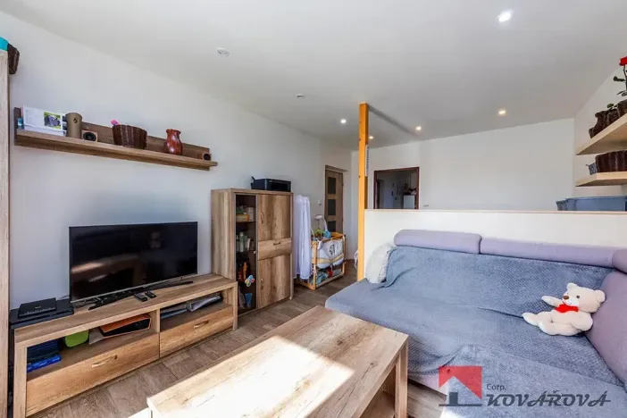 Prodej bytu 2+1, Lužec nad Vltavou, 55 m2