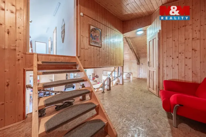 Prodej rodinného domu, Pluhův Žďár, 300 m2