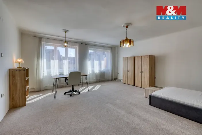 Prodej atypického bytu, Plzeň - Jižní Předměstí, Na Jíkalce, 151 m2