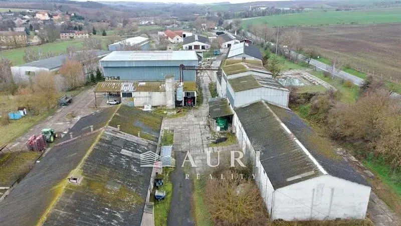 Prodej skladu, Žižice, 29845 m2