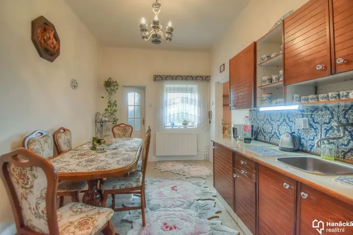 Prodej rodinného domu, Olomouc, Střední novosadská, 250 m2