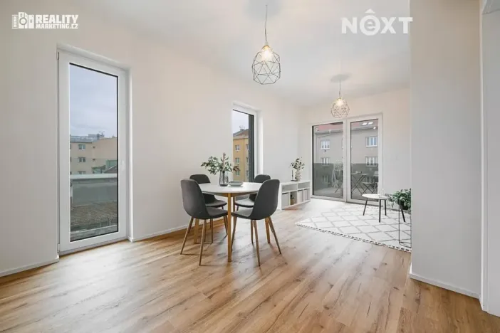 Prodej bytu 3+kk, Brno, Komárovská, 71 m2