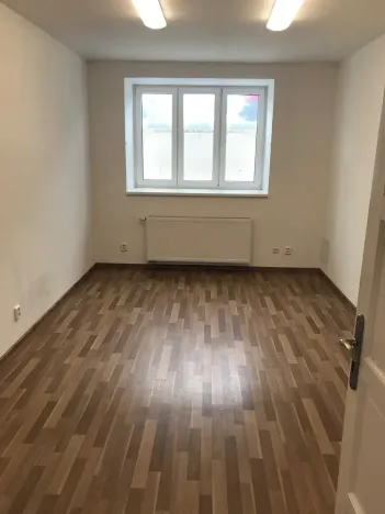 Pronájem kanceláře, Praha - Horní Počernice, Bystrá, 15 m2