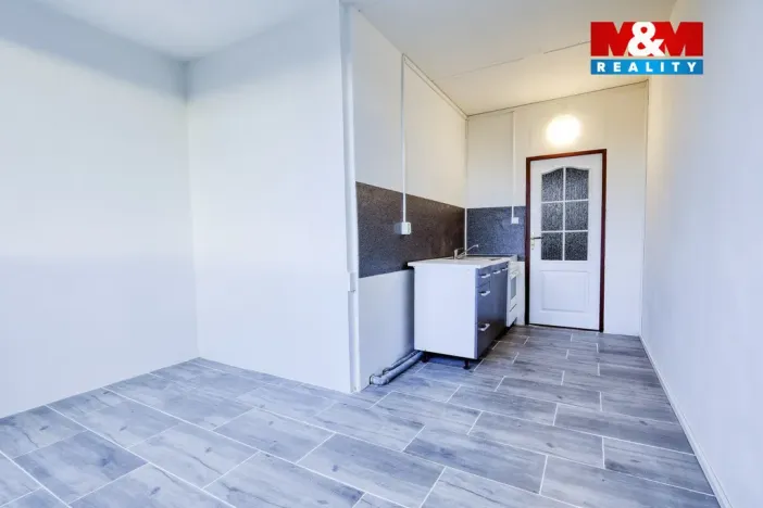 Prodej bytu 2+1, Rovná, 60 m2