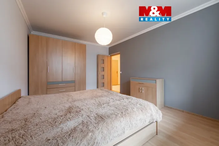 Prodej bytu 3+1, Karlovy Vary - Stará Role, Dvořákova, 83 m2