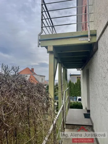 Pronájem bytu 1+1, Praha - Velká Chuchle, Nad Libří, 55 m2