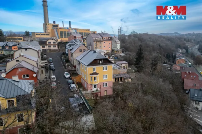 Prodej bytu 2+1, Karlovy Vary - Bohatice, Na Výšině, 45 m2