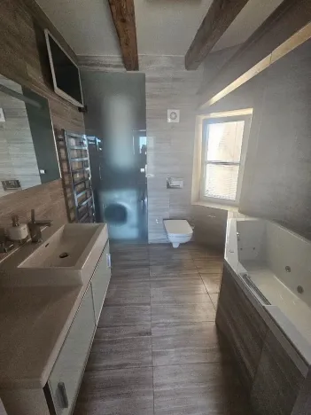 Pronájem bytu 4+1, České Budějovice - České Budějovice 1, U Černé věže, 130 m2