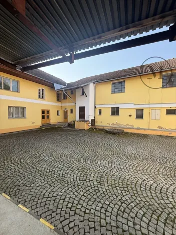 Prodej rodinného domu, Netolice, Bavorovská, 340 m2