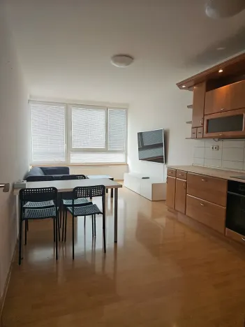 Pronájem bytu 2+kk, Zlín, Na Honech I, 56 m2