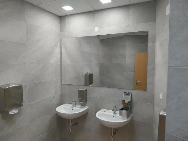 Pronájem kanceláře, Brno, Heršpická, 692 m2