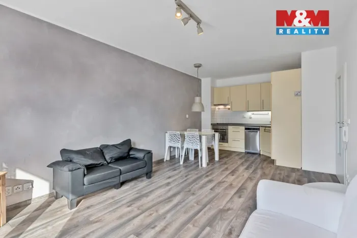 Pronájem bytu 2+kk, Hostivice, B. Němcové, 52 m2