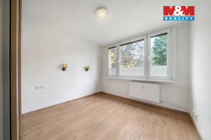 Prodej bytu 3+kk, Praha - Prosek, Veltruská, 54 m2