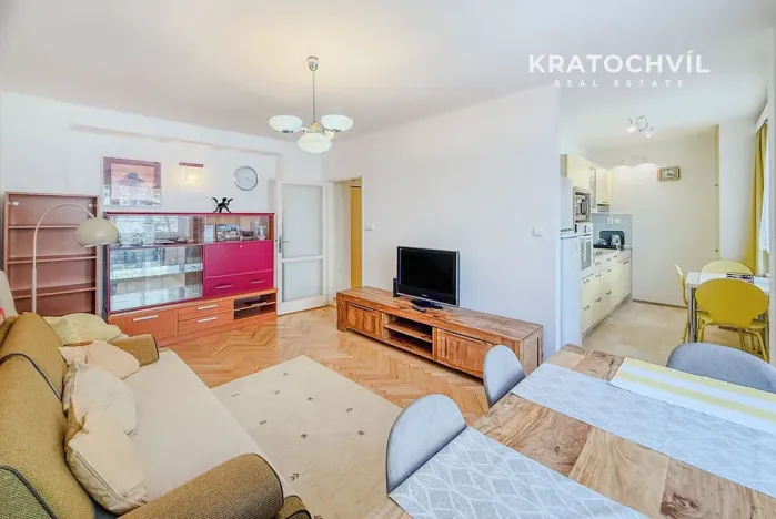 Pronájem bytu 2+kk, Praha - Vinohrady, Vinohradská, 51 m2