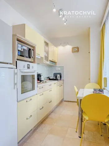 Pronájem bytu 2+kk, Praha - Vinohrady, Vinohradská, 51 m2