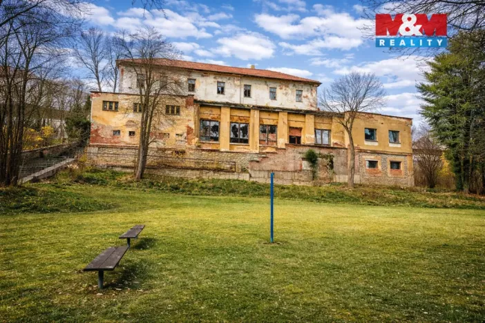 Prodej rodinného domu, Štěkeň, U Zámku, 834 m2