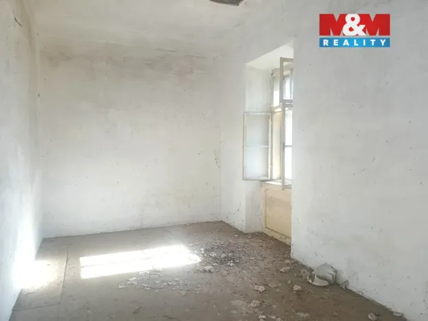 Prodej rodinného domu, Štěkeň, U Zámku, 834 m2