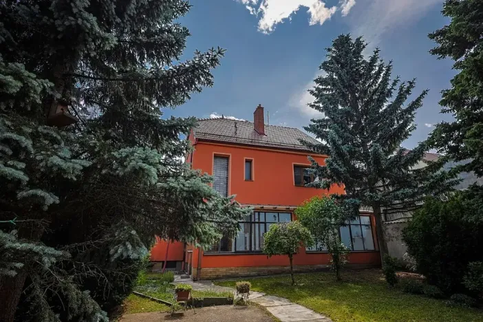 Pronájem rodinného domu, Hajany, 158 m2