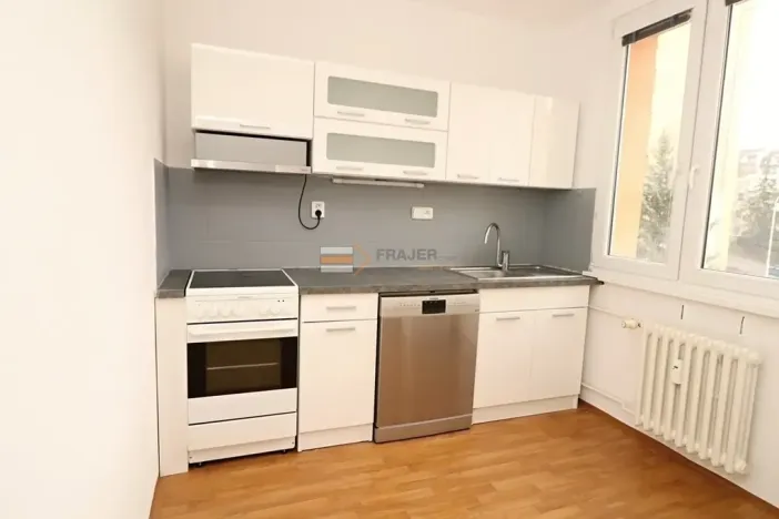 Pronájem bytu 3+1, Praha - Motol, Hennerova, 75 m2