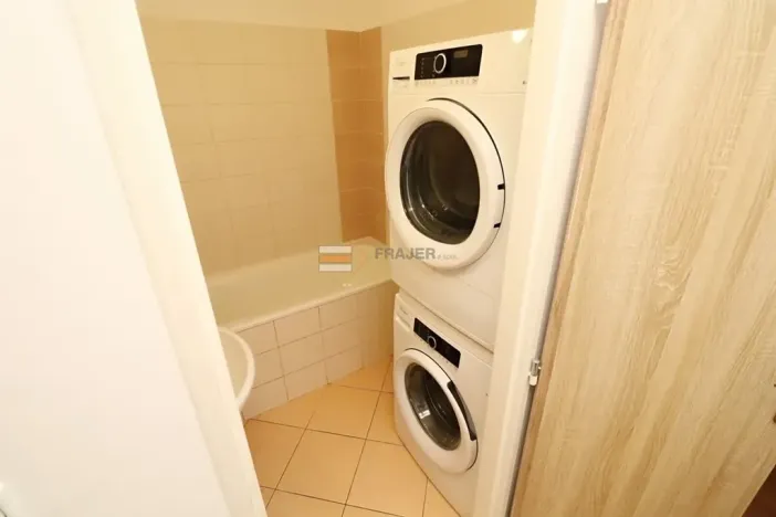 Pronájem bytu 3+1, Praha - Motol, Hennerova, 75 m2